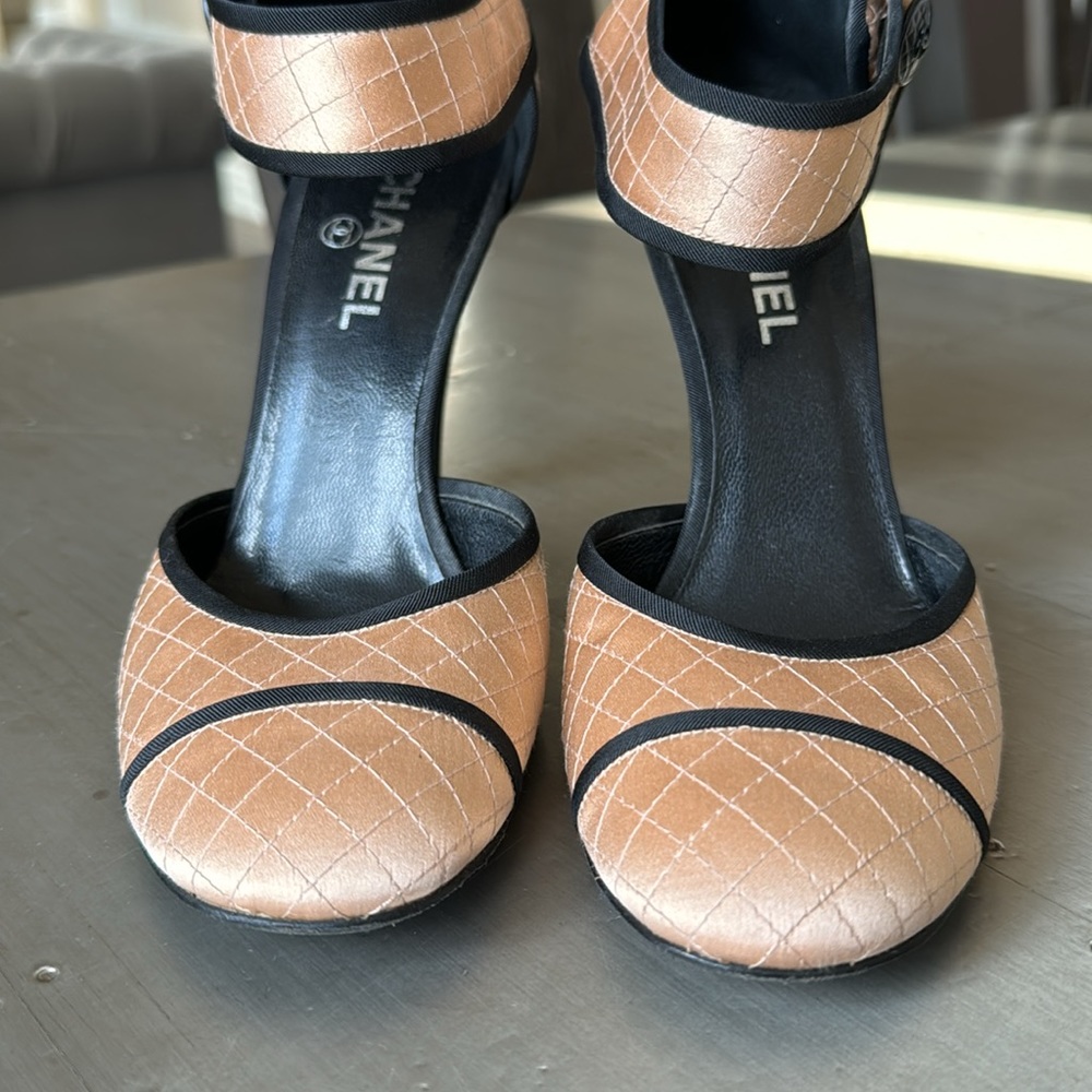 Chanel classic coco quilted satin Mary Jane pump RARE with box and dust bag - Picture 4 of 12